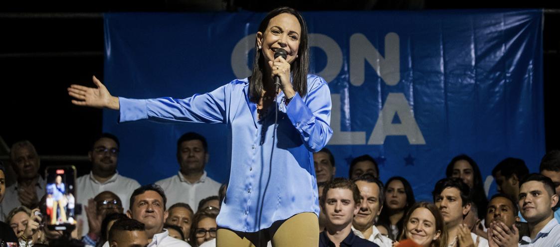Machado se compromete a sacar a Maduro del poder