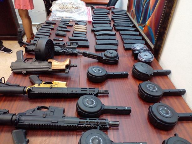 Aplazan audiencia preliminar a imputados por tráfico internacional de armas