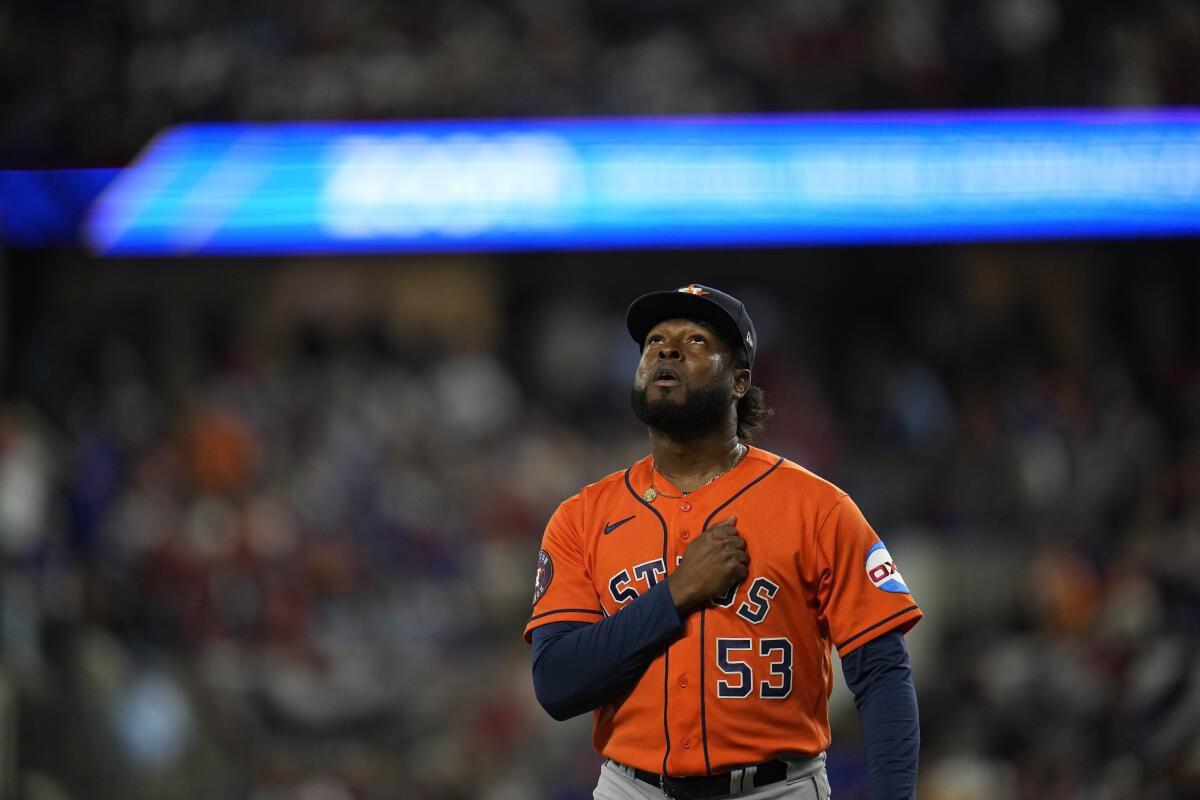 Cristian Javier encamina a los Astros a su primera victoria en la SCLA