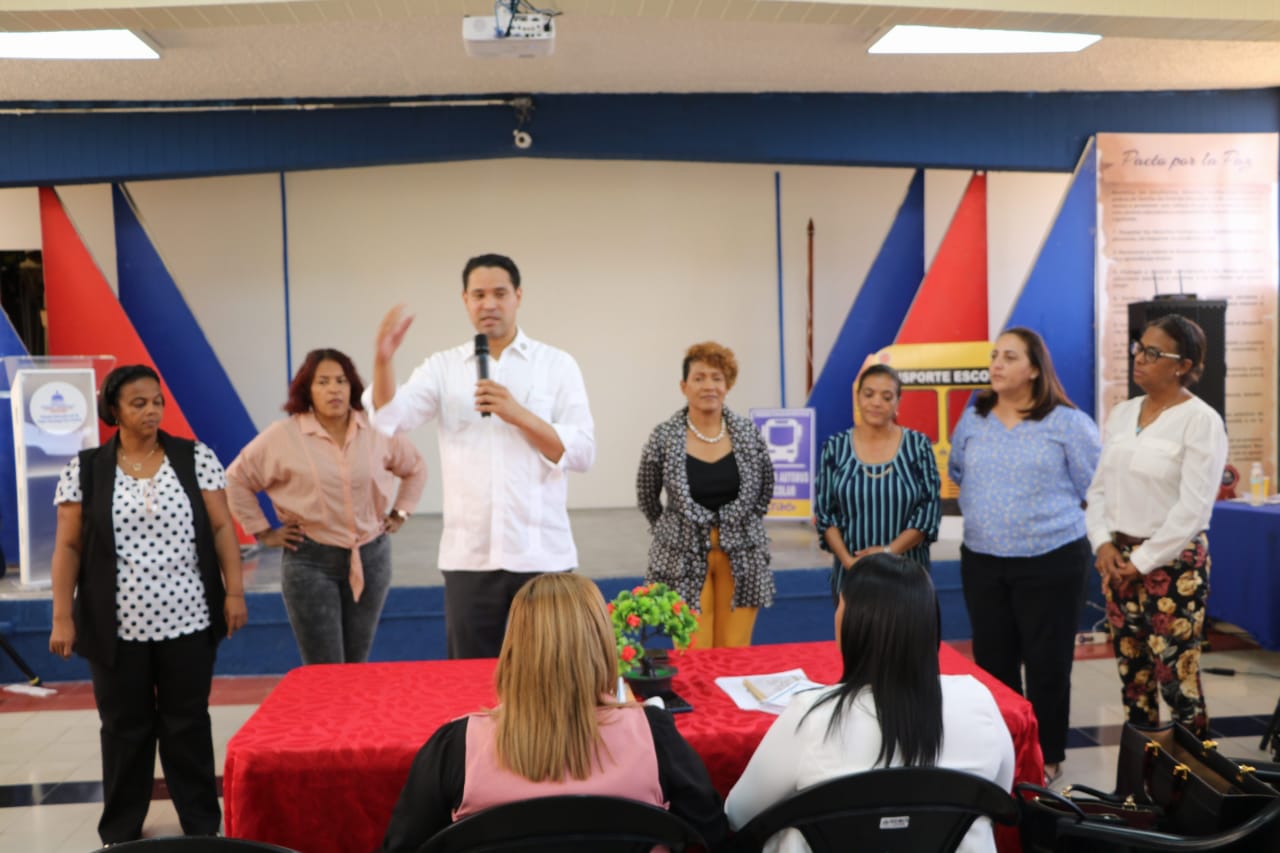 Director Regional llama a distritales a incorporar los centros educativos en el Marco Común de Evaluación