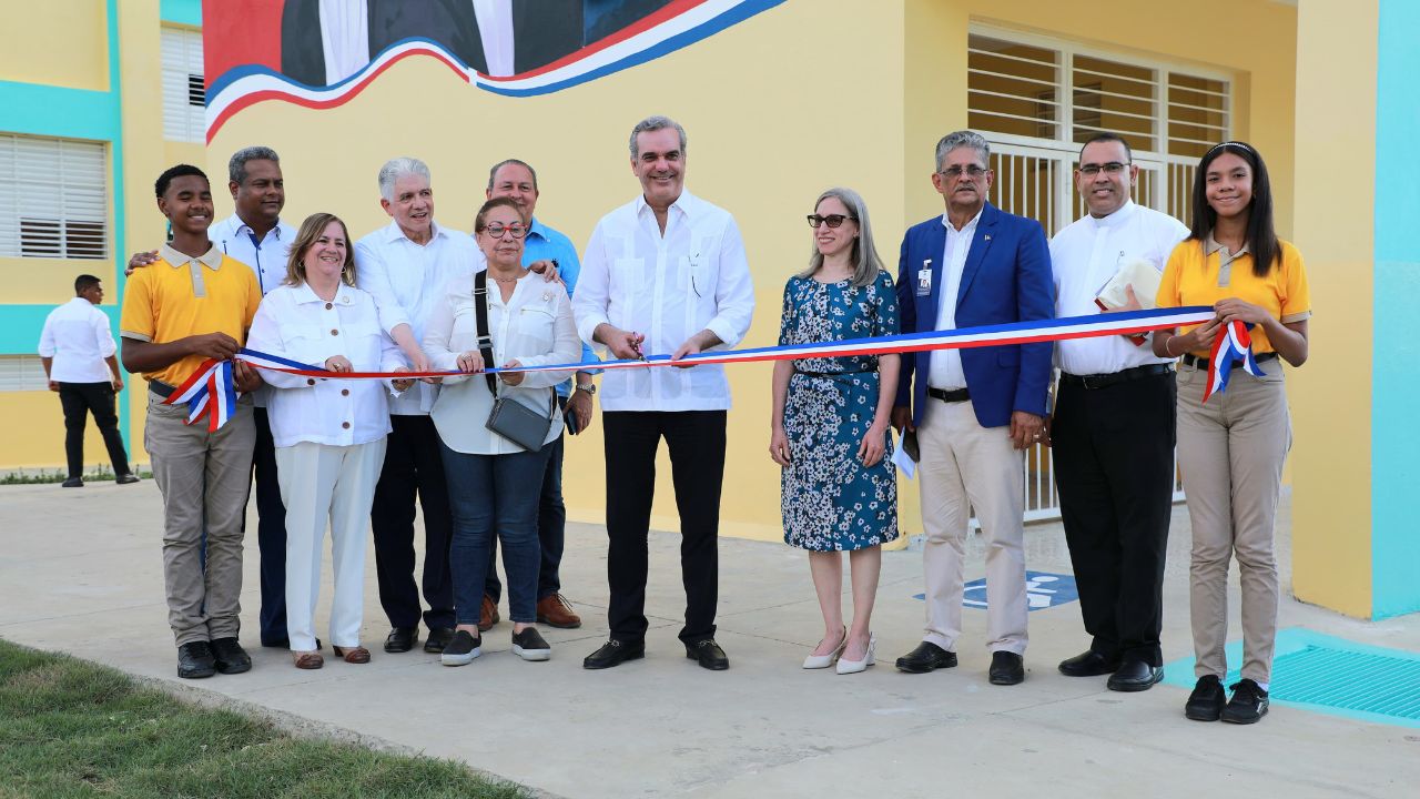 Abinader inaugura Museo Horacio Vásquez en Tamboril