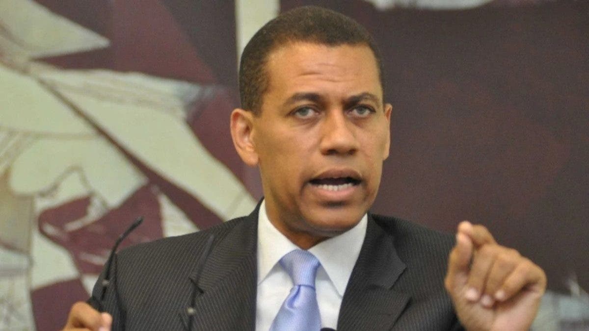Guido Gómez acepta triunfo de Abinader en primarias del PRM