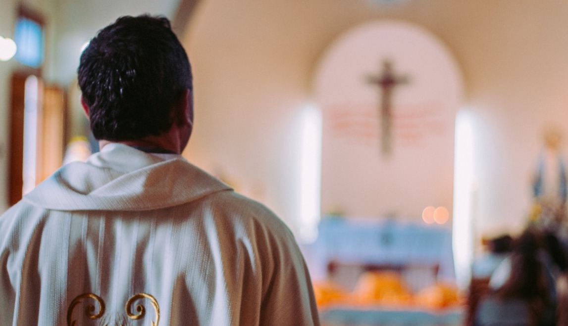 Denuncian al superior de los jesuitas por abusos de sacerdotes a menores en Bolivia