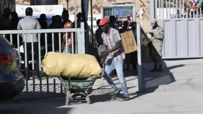 Poco tráfico en segundo día de corredores comerciales habilitados en la frontera