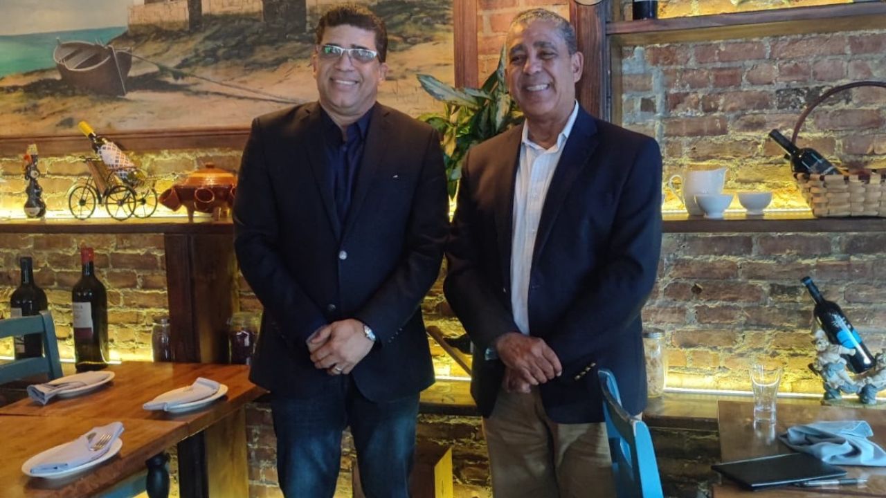 Dío Astacio sostiene encuentro con Adriano Espaillat y Eligio Jáquez