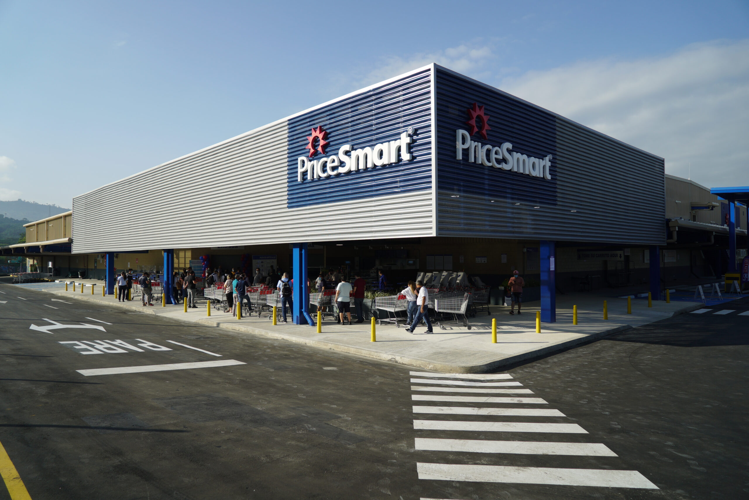 Habrían hackeado datos de empleados y clientes de PriceSmart
