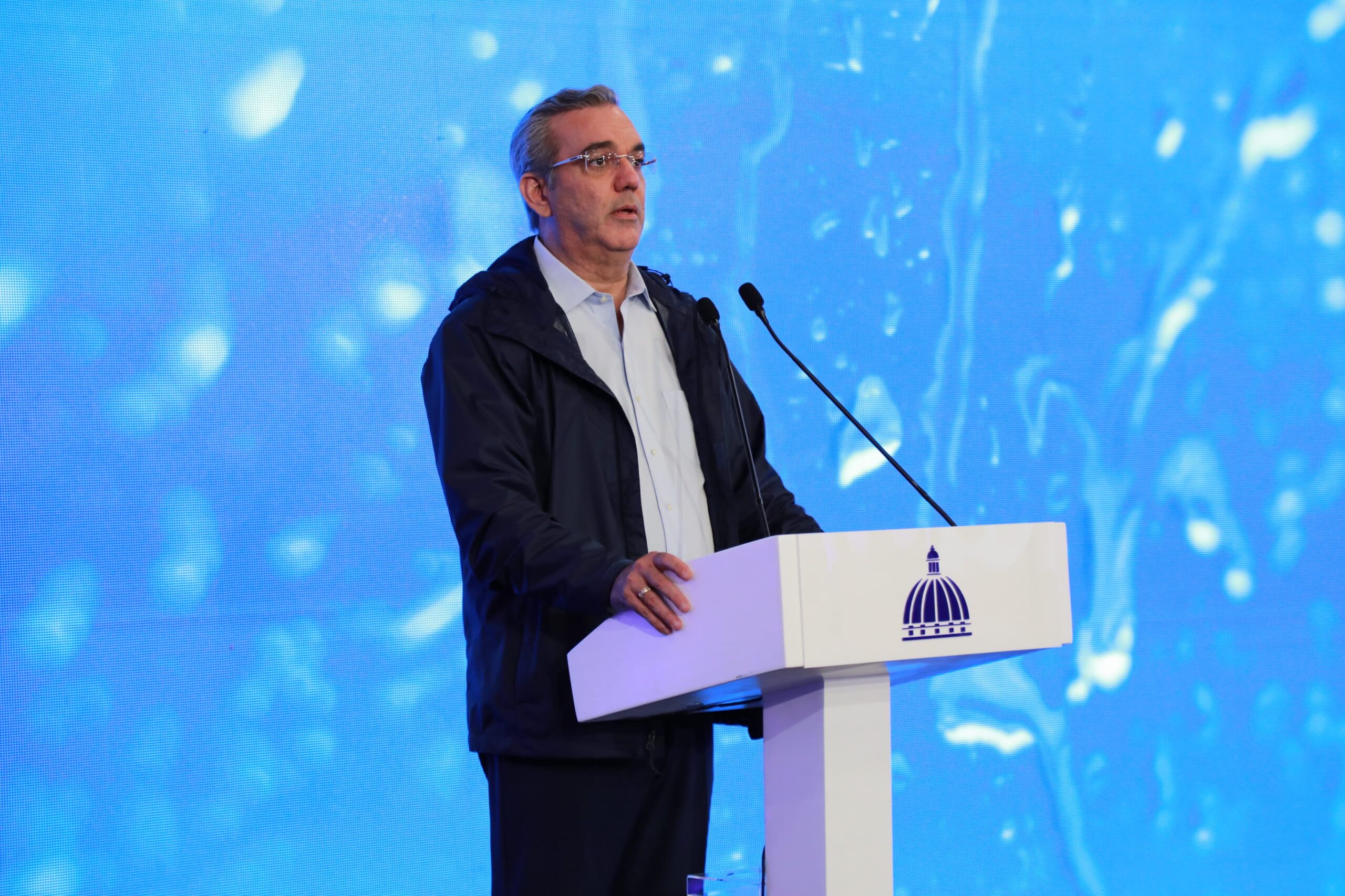 Abinader dice origen de colapso en paso a desnivel se debió a una falla de diseño y construcción