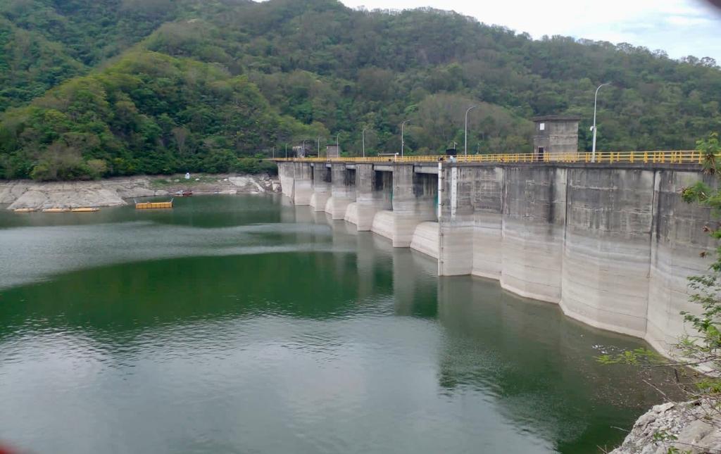 Reestablecen servicio de agua en sectores afectados por lluvias