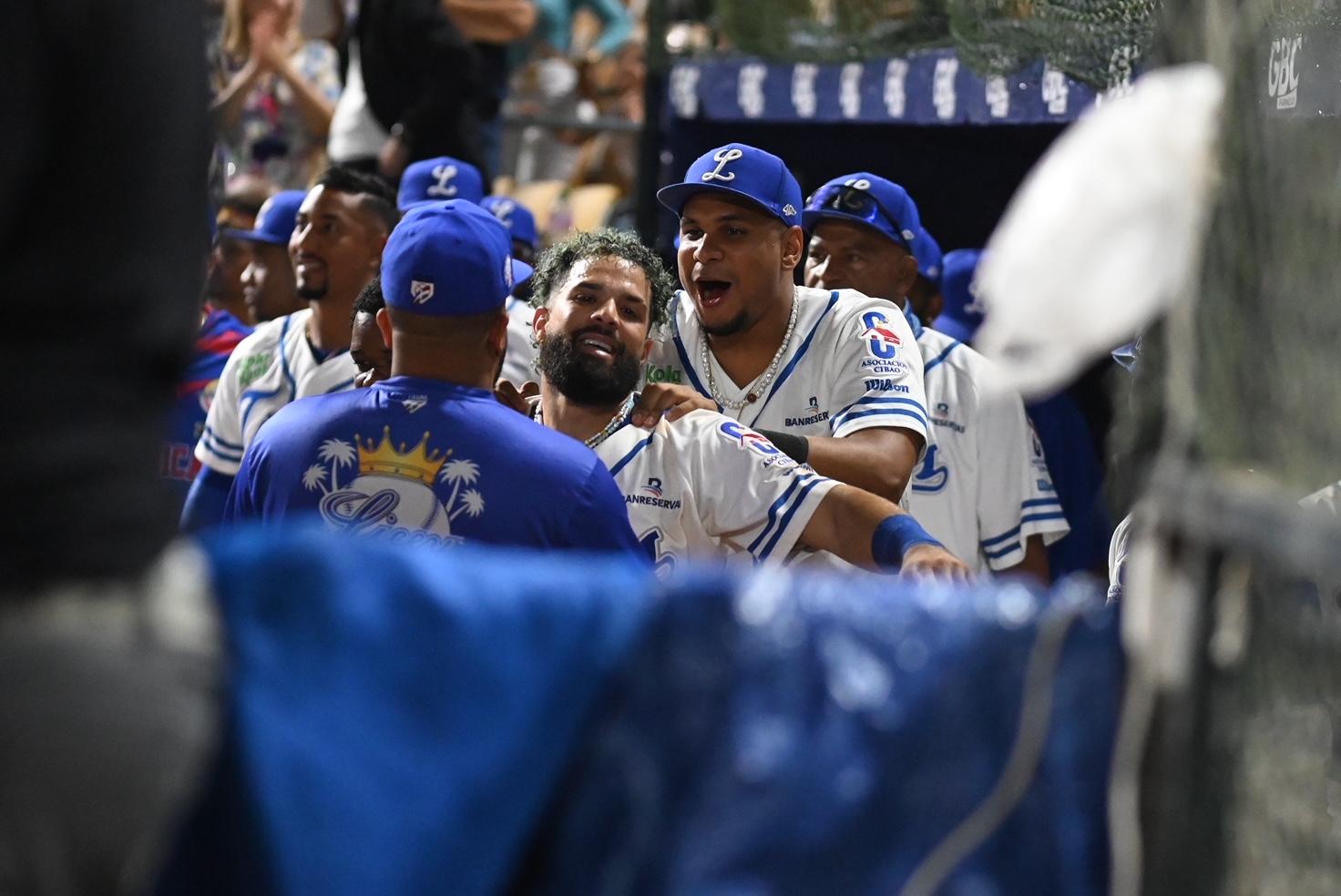 Licey vence a Los Gigantes 4-2