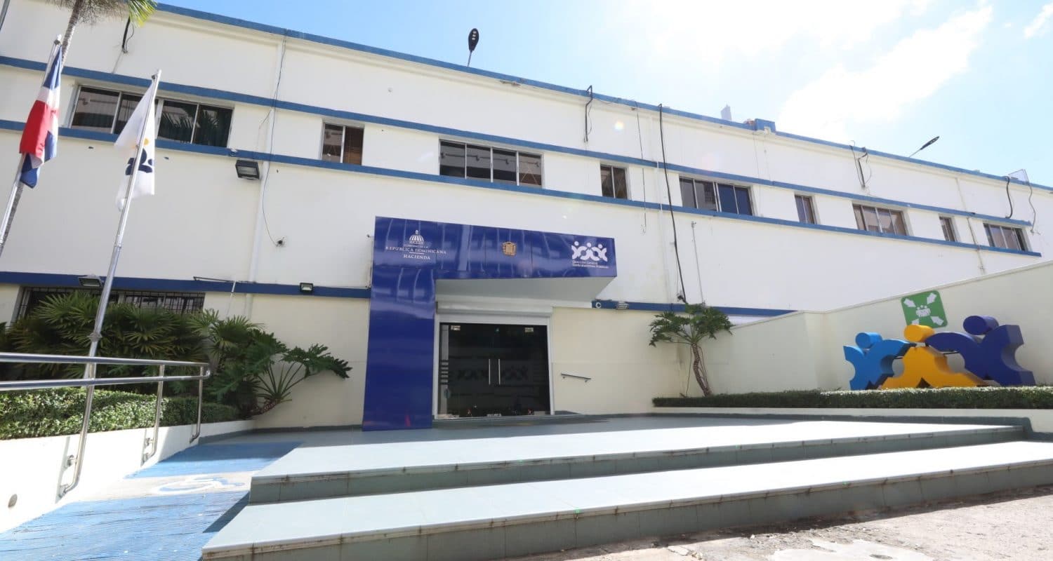 Inhabilitan registro de empresas con documentación falsa en licitaciones del CEIZTUR