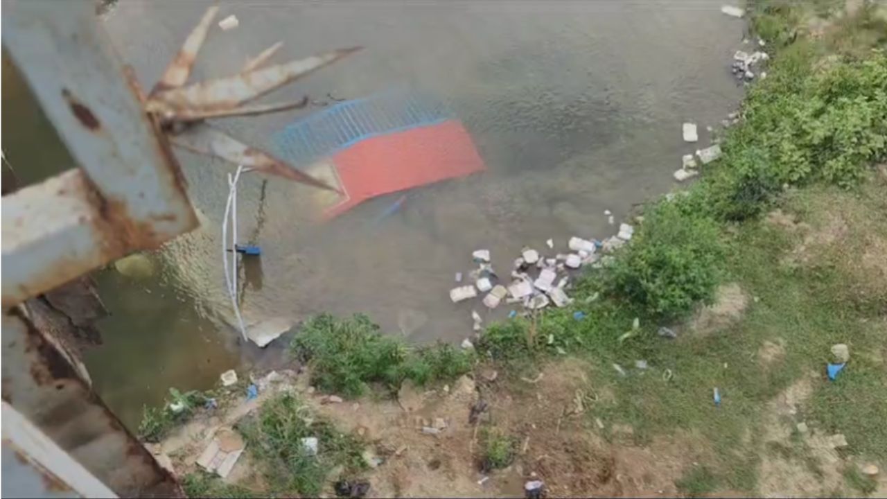Haitianos rompen puerta en Juana Méndez para restablecer comercio con RD