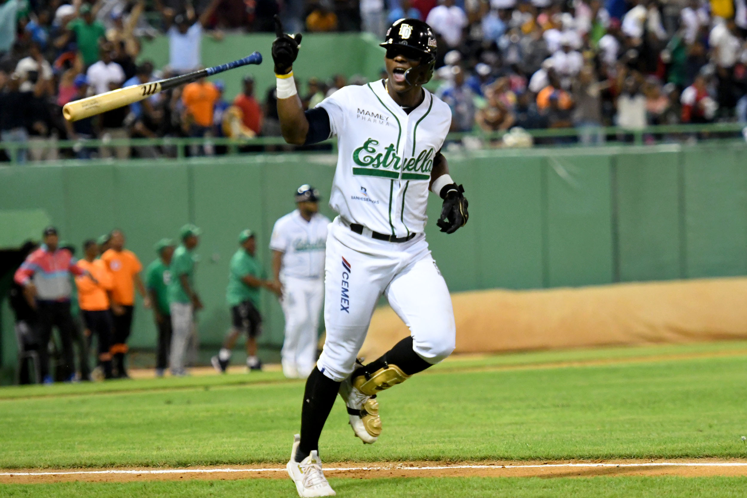 Las Estrellas vencen a los Tigres y se colocan en 2-0