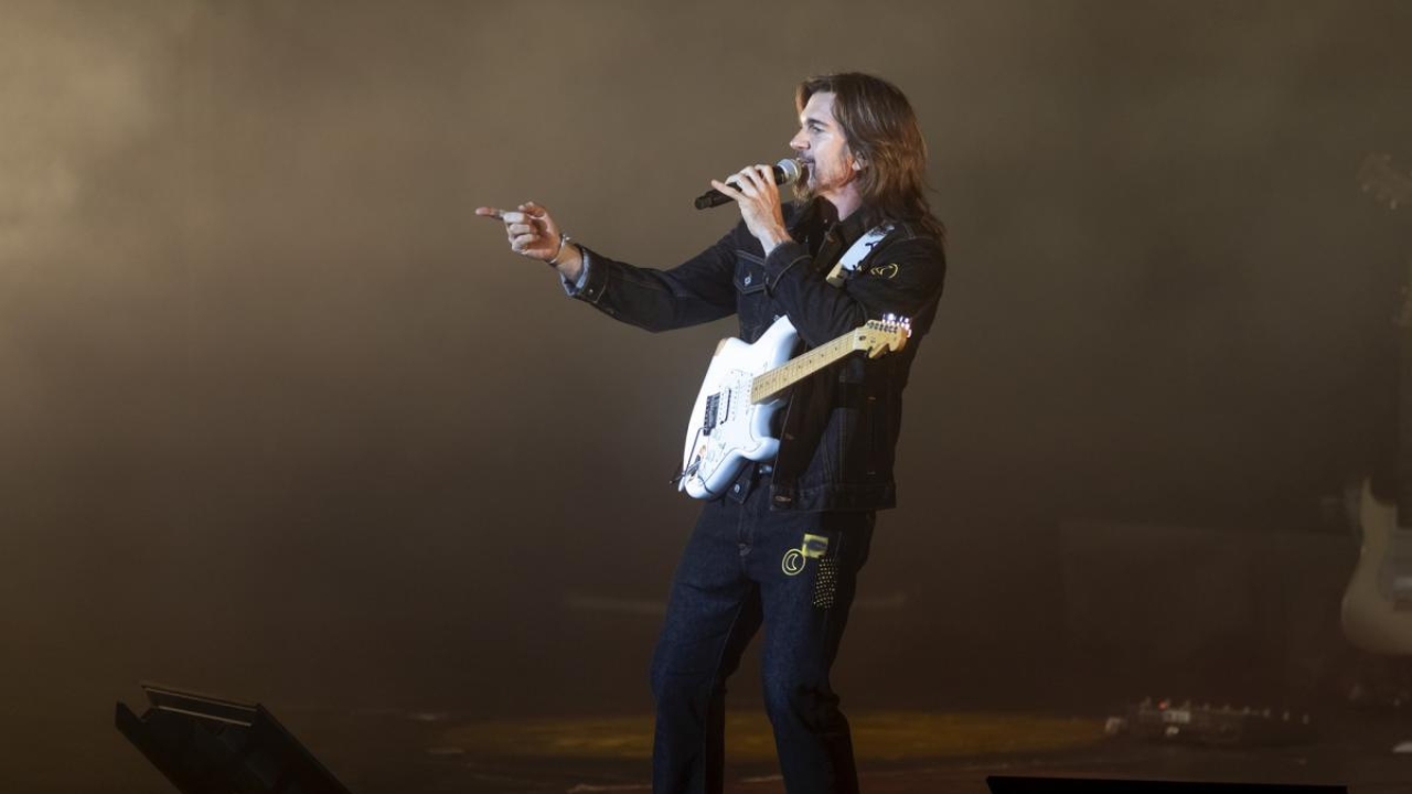 Juanes estrena 'Nacimos solos', primer sencillo de la nueva serie de Prime Video 'Zorro'