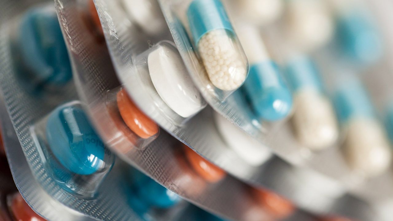 ¿Cuándo es recomendable tomar antibióticos y en qué casos?