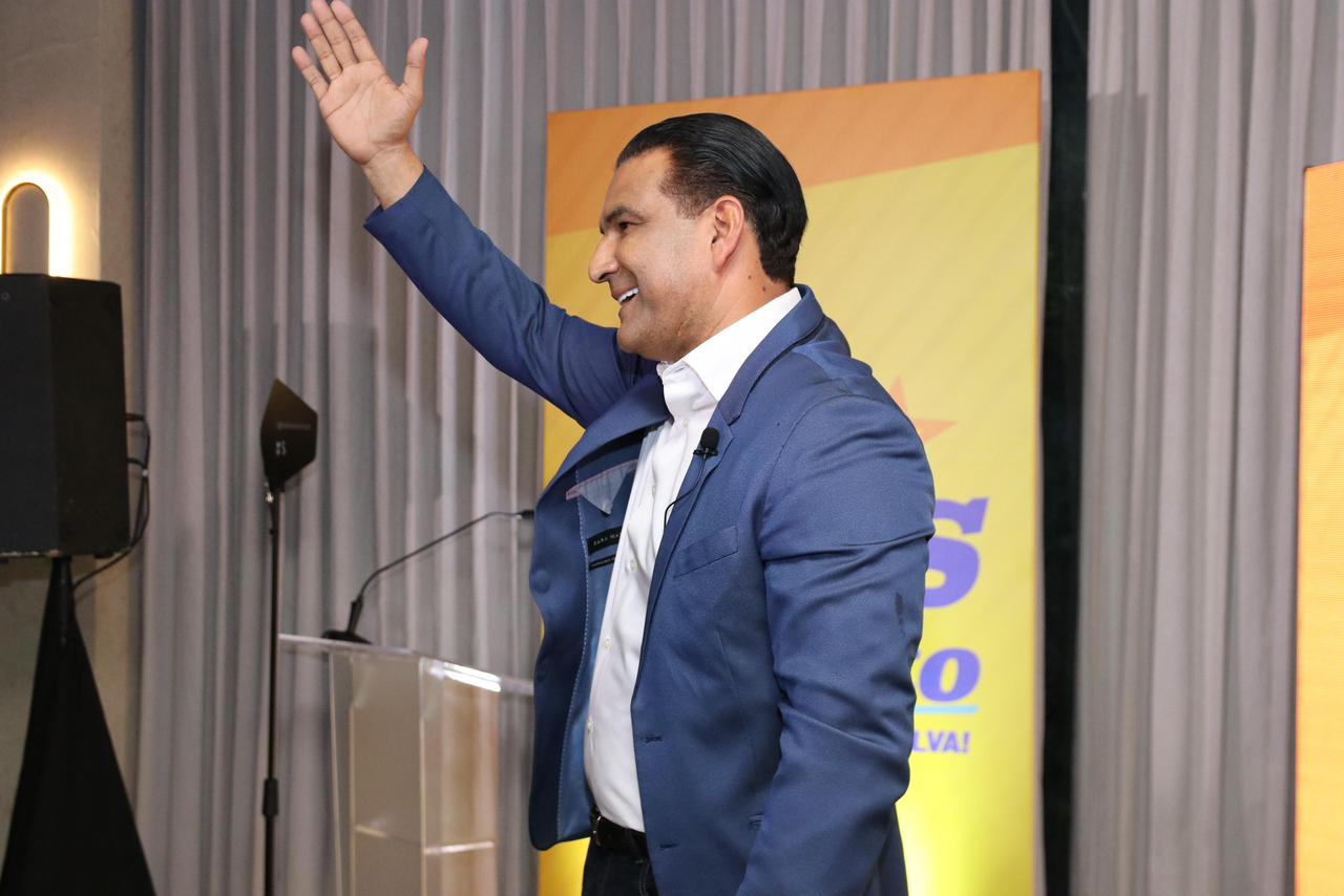 Luis Alberto garantiza desarrollo de SDE, afirman empresarios