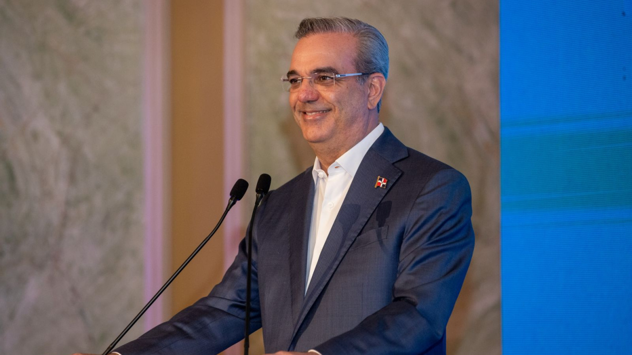 Presidente Abinader dice está dispuesto a realizar debate con la oposición