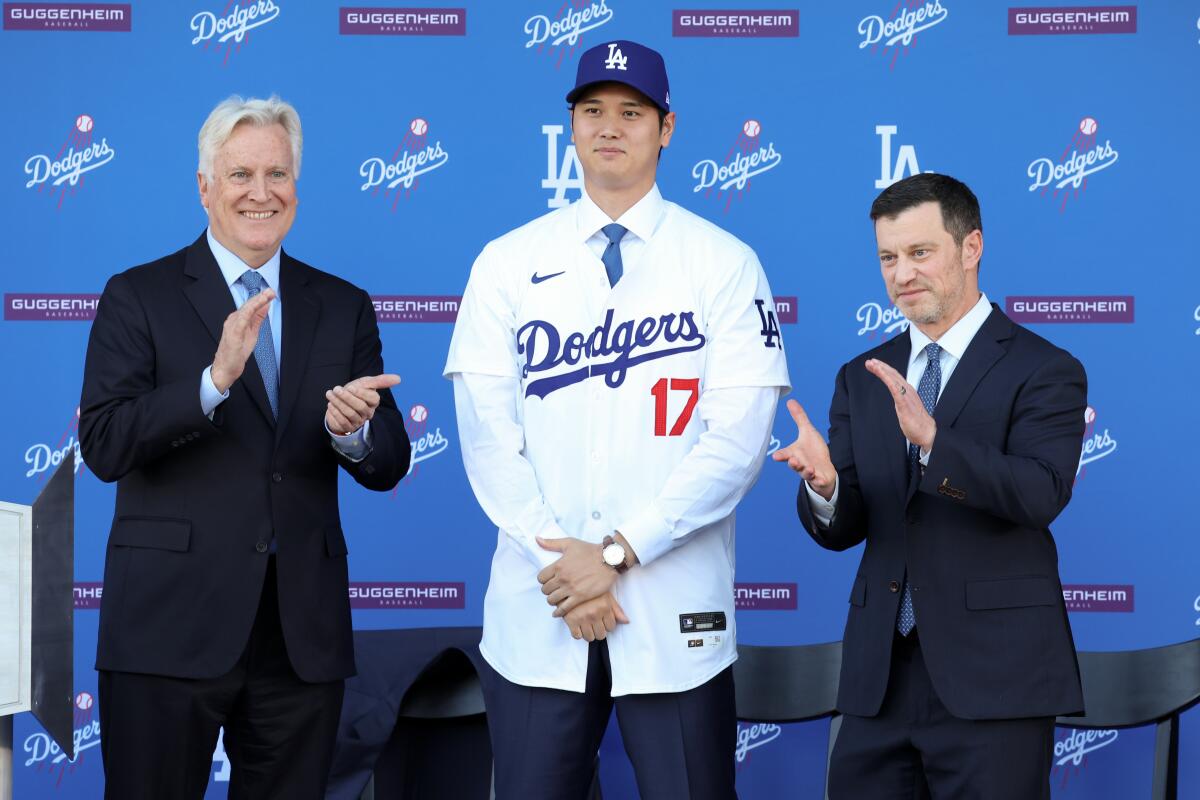 Dodgers presentan oficialmente a Shohei Ohtani