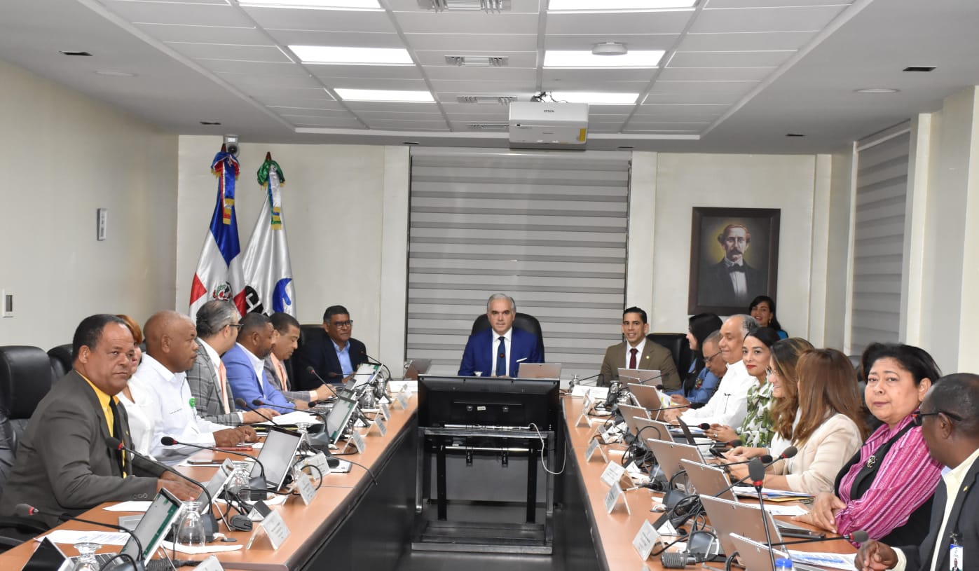 Aumentan de RD$8,000.00 a RD$12,000.00 en cobertura de medicamentos ambulatorios del SFS