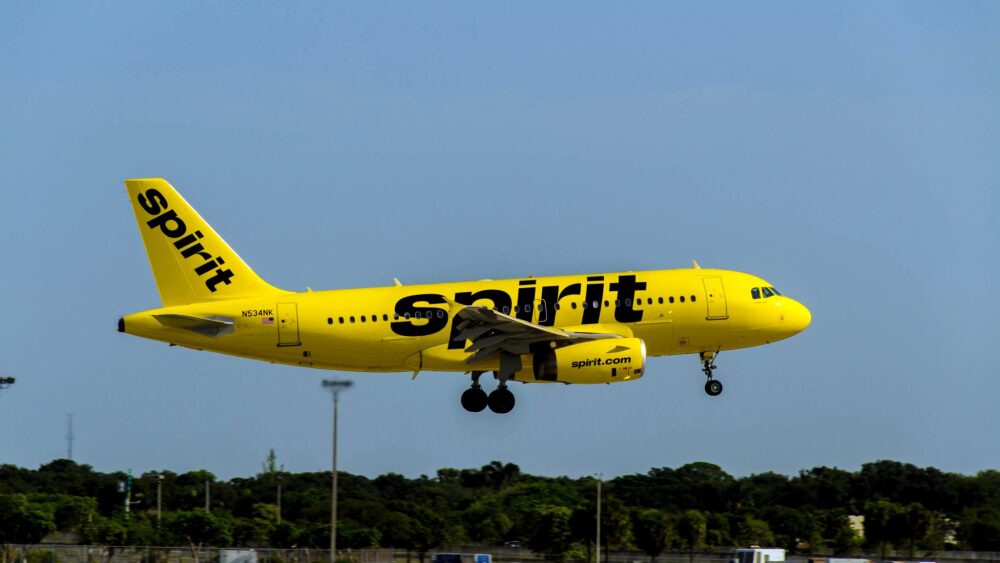 Aerolínea de EE.UU. coloca en vuelo equivocado a niño que viajaba solo