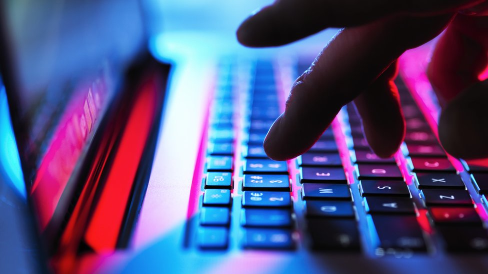 Microsoft denuncia ataque informático por hackers rusos a algunos de sus directivos