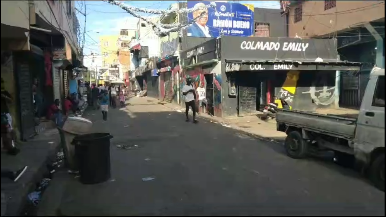 Retorna la calma a Capotillo; residentes siguen en pánico por balacera de este miércoles