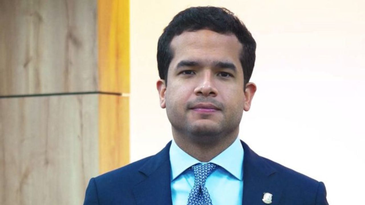 Omar Fernández está ingresado por intoxicación