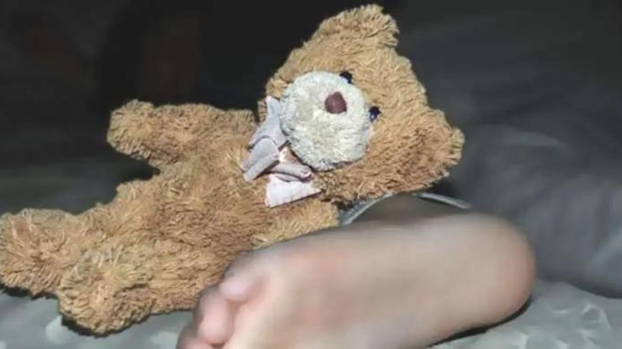 Muere menor en El Salvador tras ser golpeada por su padrastro