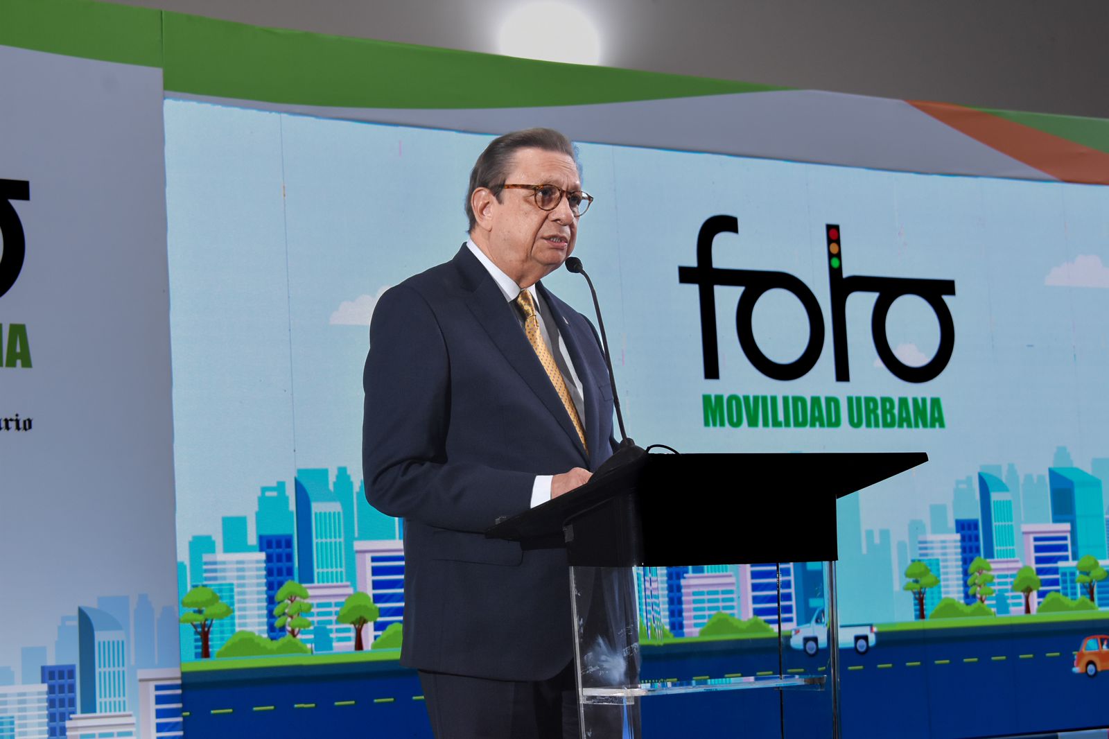 Rector UNPHU plantea diseño “plan metropolitano de desarrollo” en Foro de Movilidad Urbana