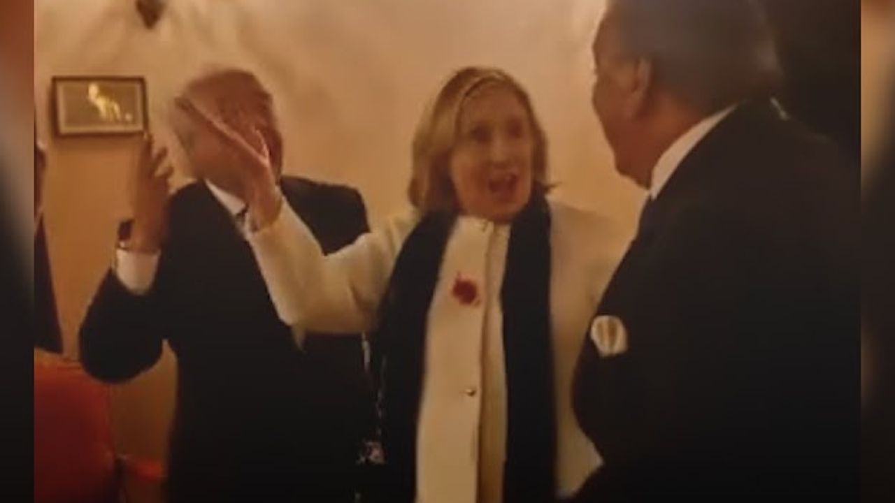¿Qué tal bailó Hillary Clinton "La Macarena"?