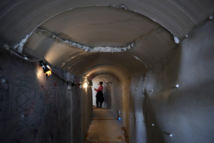 Recrean  túnel de Hamás en Tel Aviv para experimentar cómo viven los cautivos