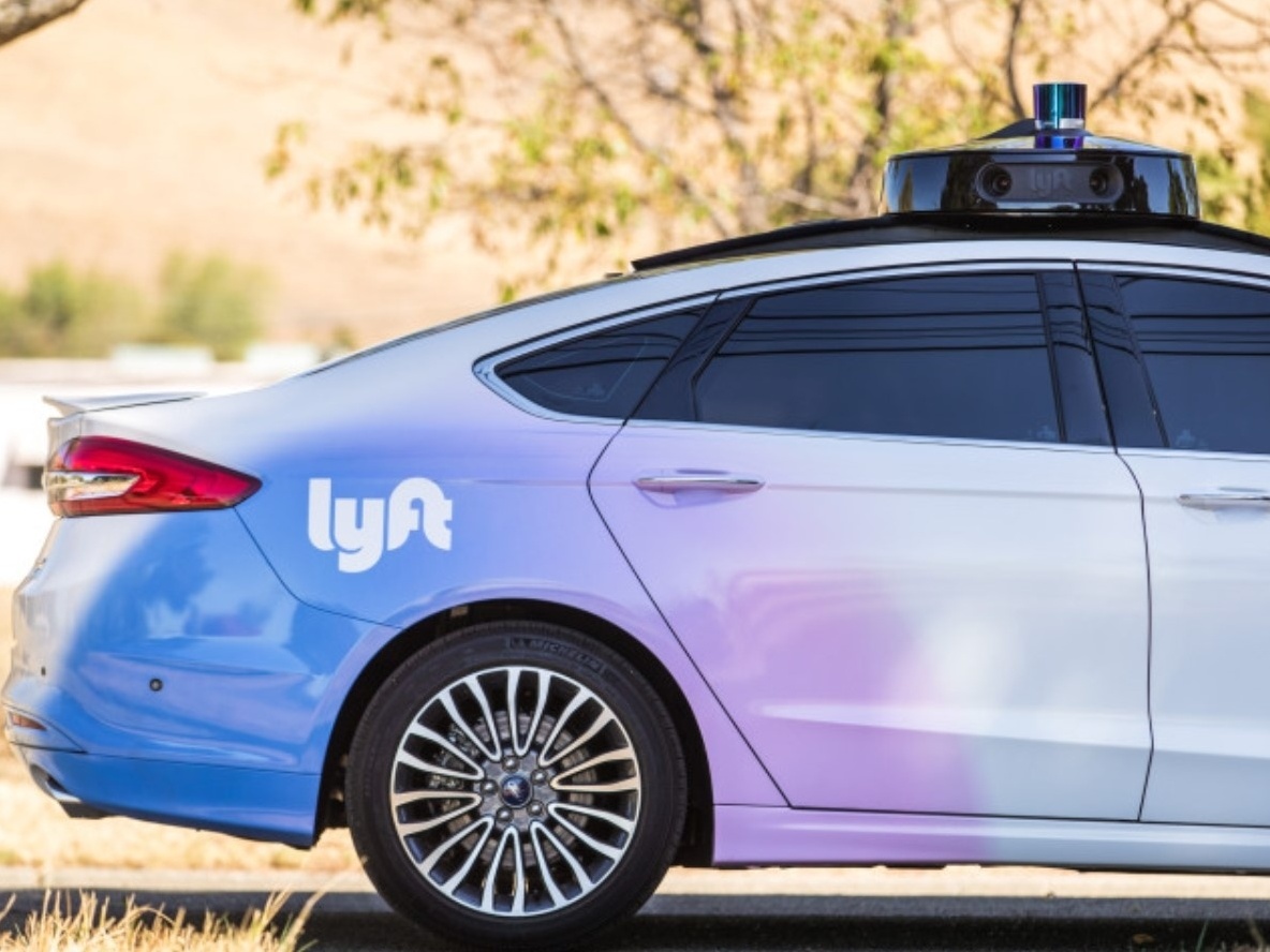 Mujer abusada sexualmente en un Lyft en EE.UU. denuncia a la plataforma por no protegerla