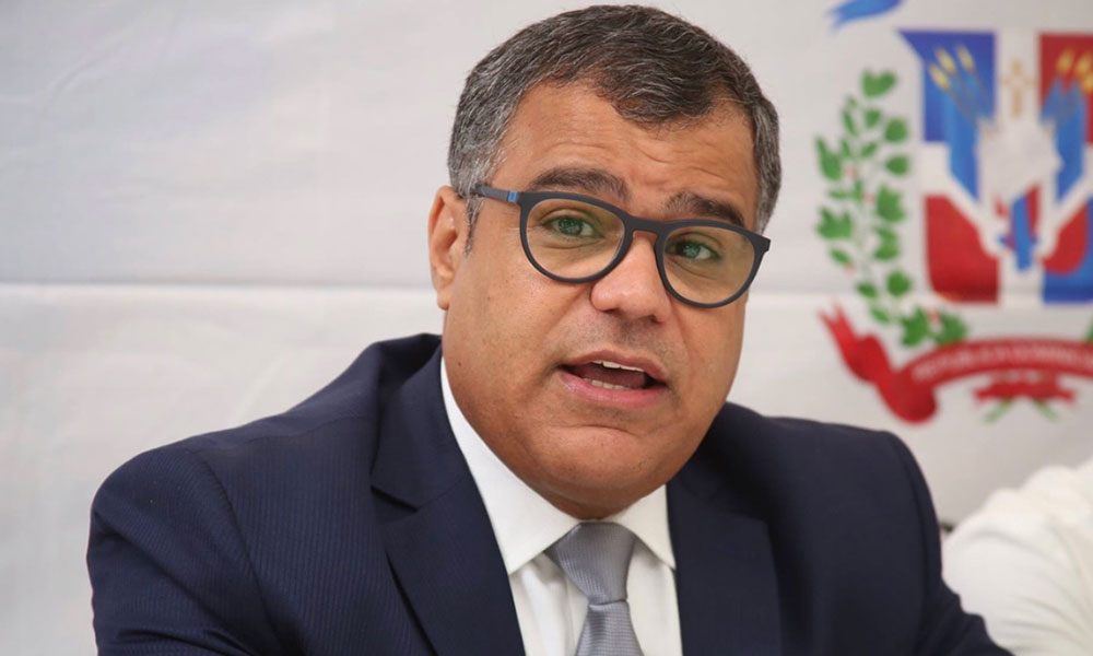 Se querellan en contra de Tommy Galán ante TSE por hackeo a la JCE