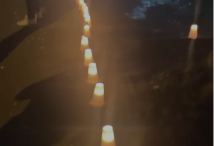 Realizan encendido de velas en Castañuelas por muerte de dirigente del PRM