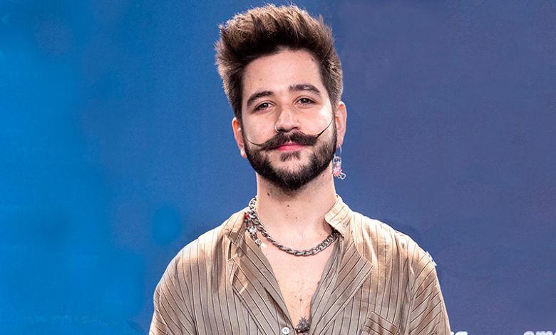 Camilo lanza su nuevo álbum, "Cuatro", en el que rinde tributo a los ritmos tropicales