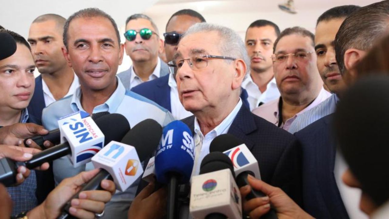 Danilo Medina reacciona tras la rendición de cuentas de Luis Abinader