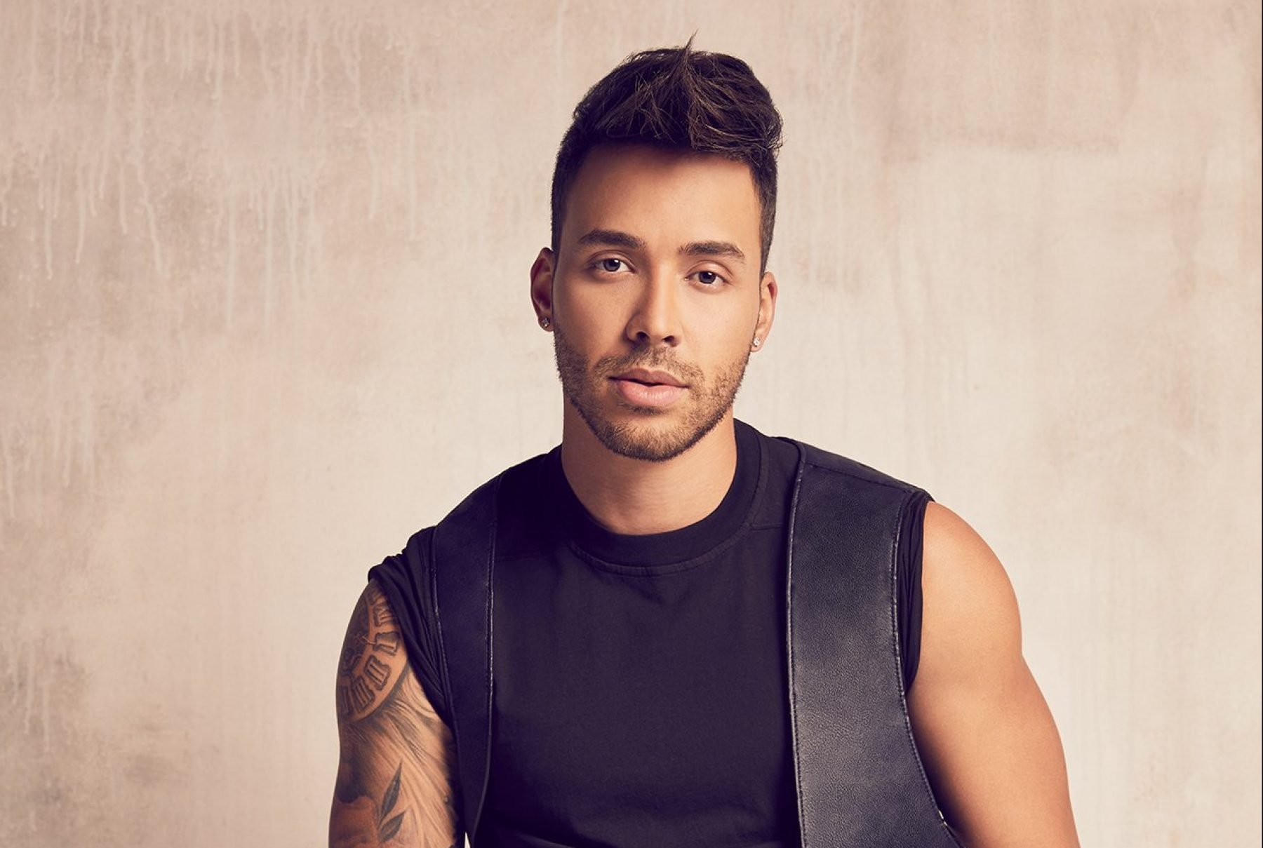Prince Royce lanza 'Llamada perdida', un álbum con "sustancia" y fiel a su bachata