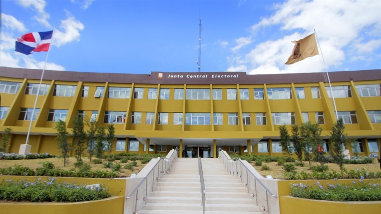 JCE suspende hasta el 26 de febrero sus operaciones debido a las elecciones