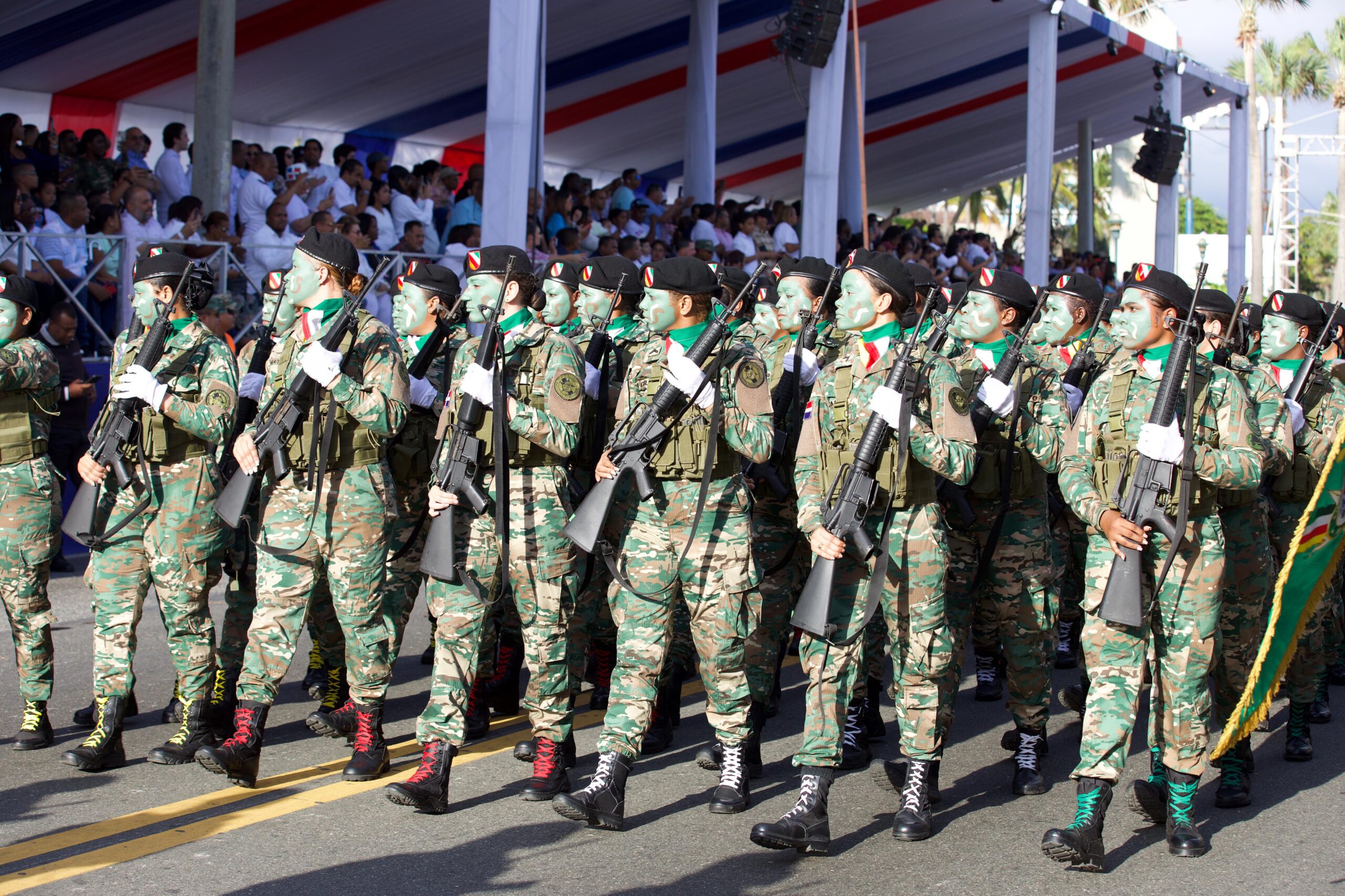 Con desfile militar conmemoran Independencia Nacional Dominicana