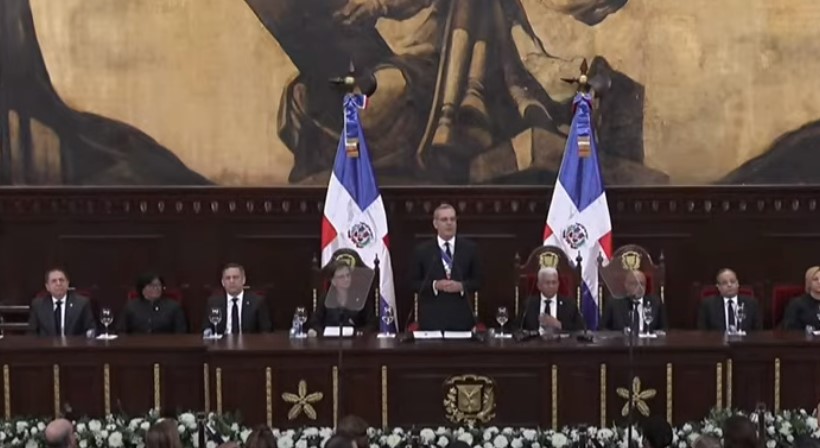 Abinader compara al país con la región para señalar que el país ha mejorado