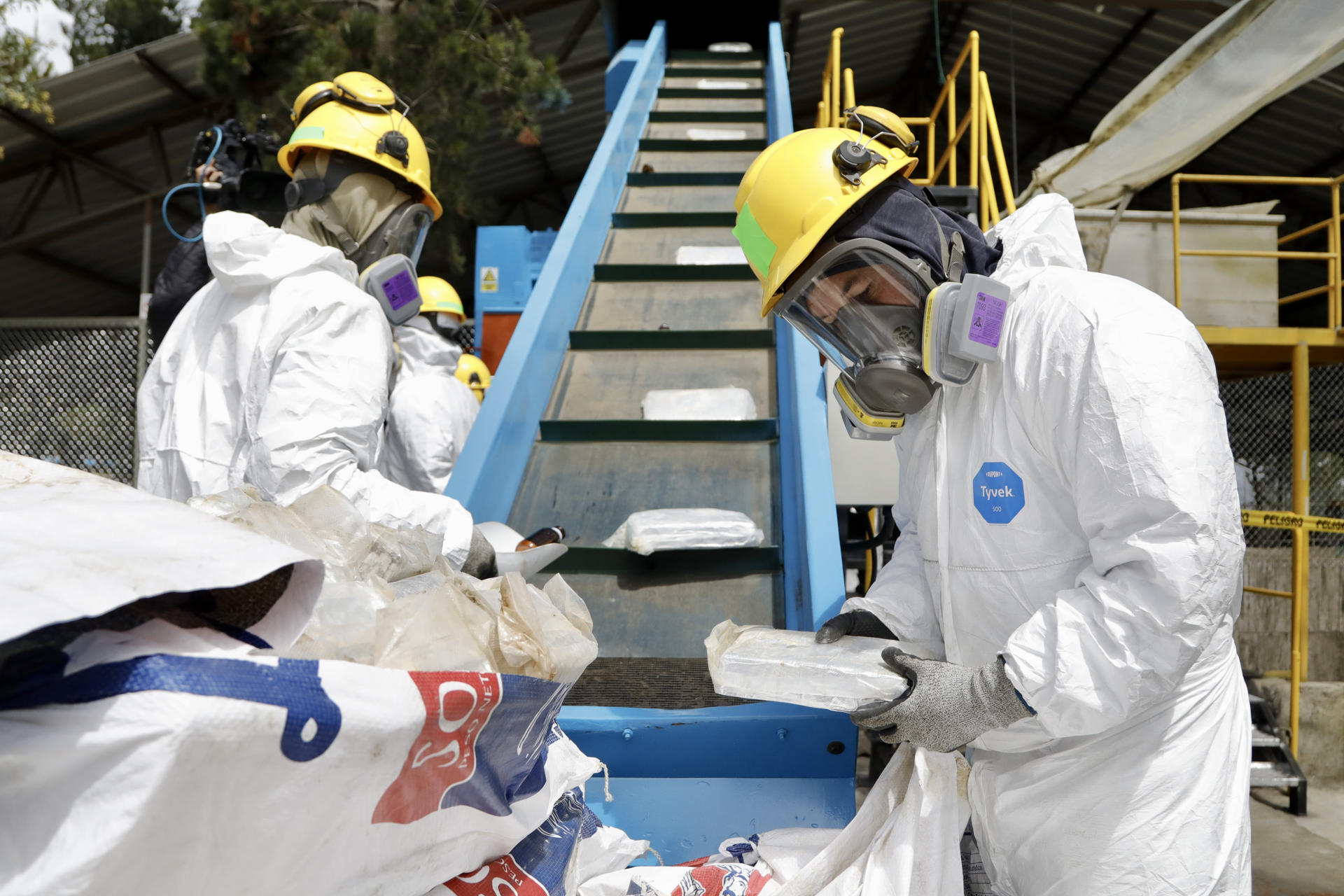 Ecuador propone a Colombia destruir drogas mediante técnica de encapsulamiento