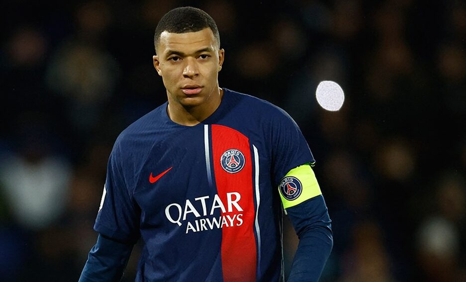 Sustituyen a Mbappé por segundo partido consecutivo