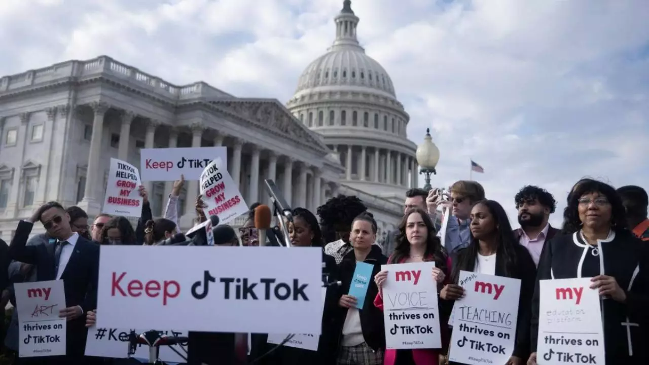 ByteDance busca frenar la ley que podría prohibir TikTok en EE. UU.