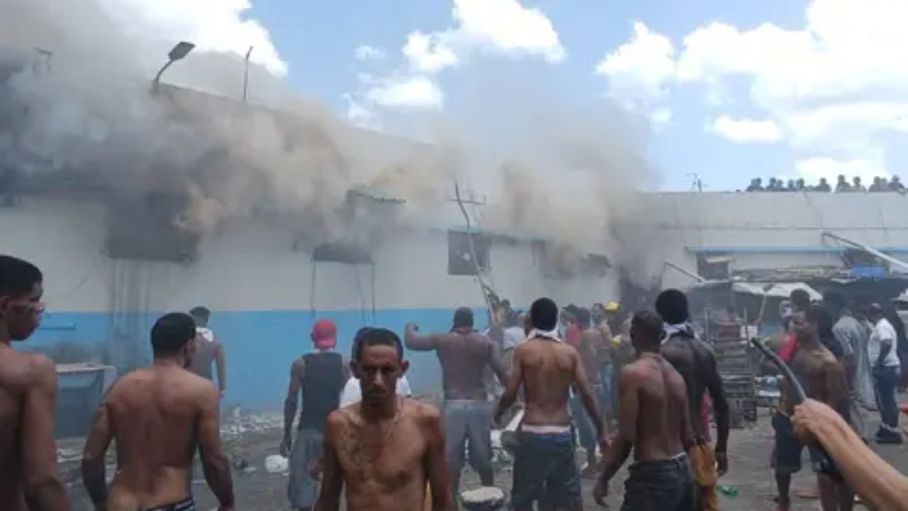 Identifican otros tres reos que fallecieron en incendio de La Victoria