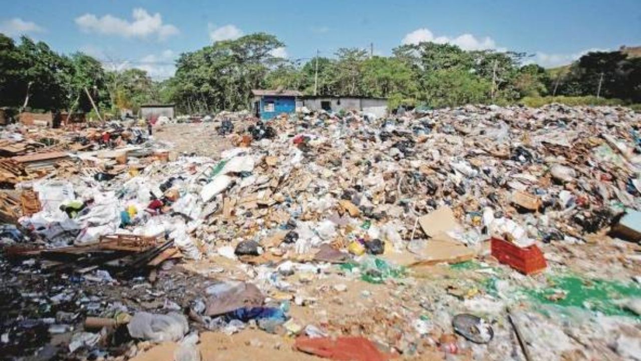 Los países de la ONU impulsarán la negociación para lograr un pacto antiplásticos en 2024