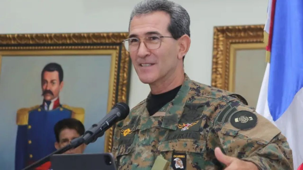 Ministro de Defensa dice frontera está en calma