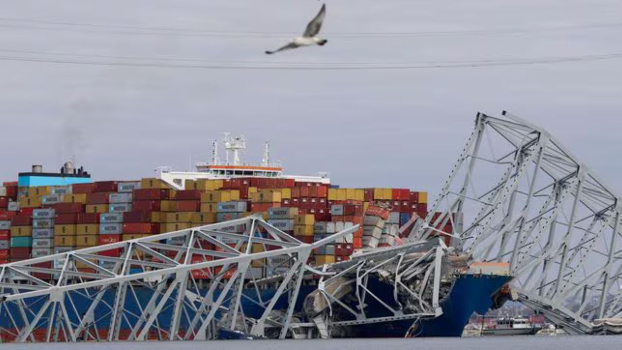 EE UU dice que el impacto del bloqueo del puerto de Baltimore "no será trivial"