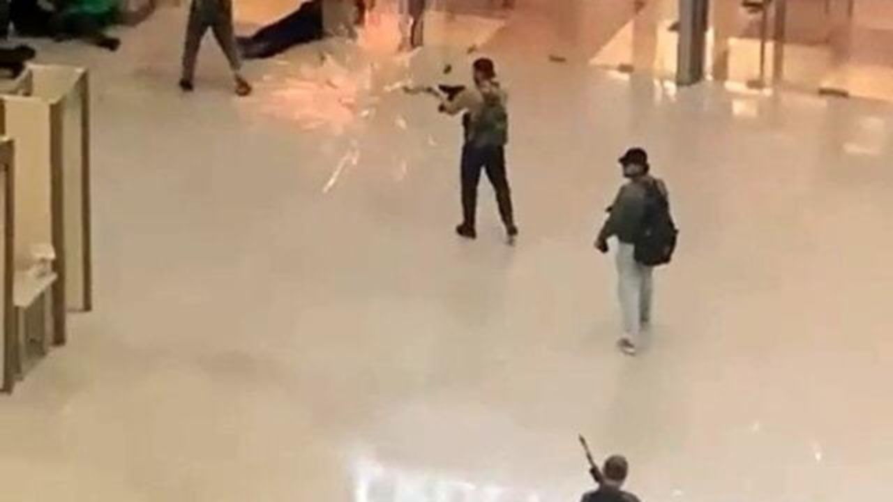 Al menos 40 muertos y 100 heridos en tiroteo en sala de conciertos a las afueras de Moscú