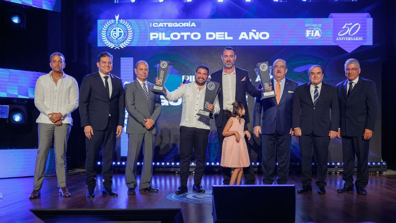 Federación de Autos reconoce a campeones nacionales del 2023