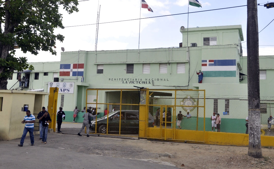 Designan a una mujer comandante de la cárcel la Victoria