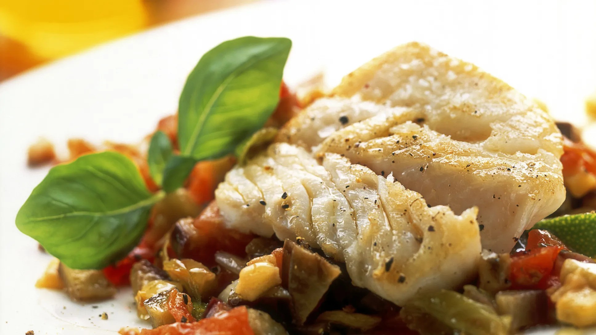 Conoce aquí tres formas de hacer bacalao en Semana Santa
